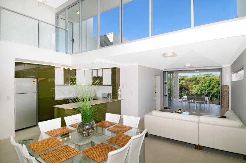 Penthouse Overlooking Ocean & Islands Picture 1