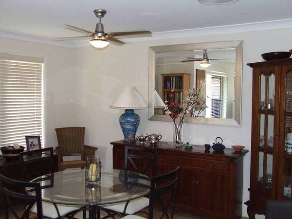 Ground Floor Unit - Ducted Air - Side Access Picture 3