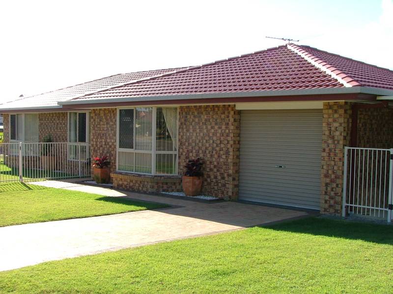 Cool, Elevated Cul-de-sac Location Picture 1