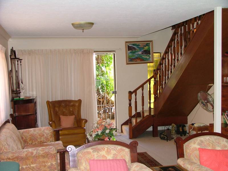 UNIT OFFERING LOCATION & SPACE Picture 2