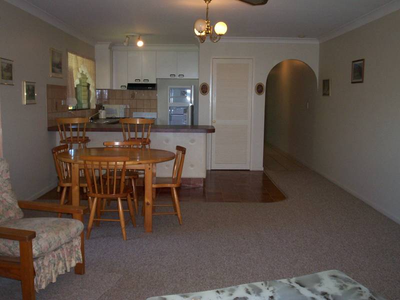 Waterfront Complex With Good Views Picture 3