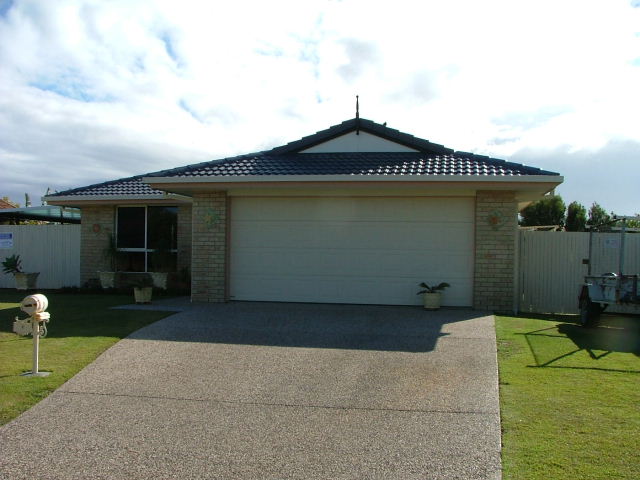 Family Home Or Resort? Picture 3