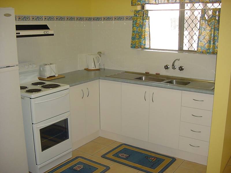 TWO BEDROOM GROUND FLOOR WATERFRONT UNIT Picture 2