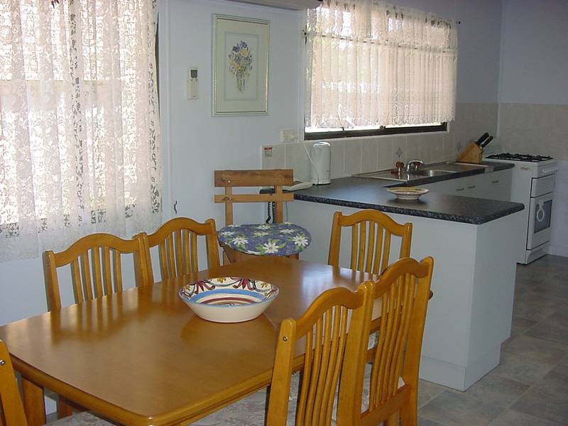 BRING THE FAMILY Picture 3