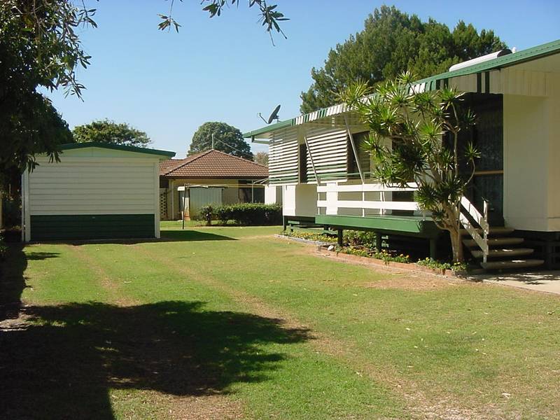 BRING THE FAMILY Picture 2