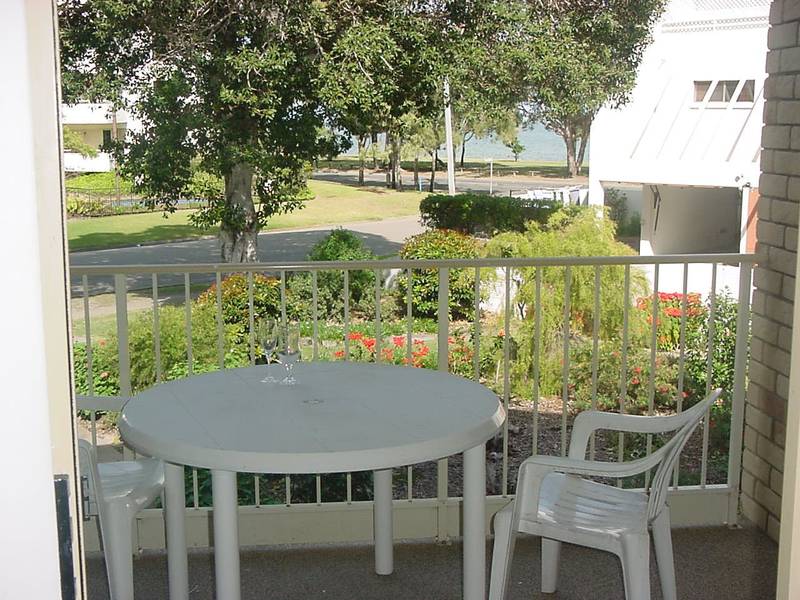 VERY SPACIOUS UNIT WITH GREAT WATER VIEWS Picture 2