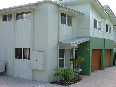 Classy Townhouse In Sought After Location Picture