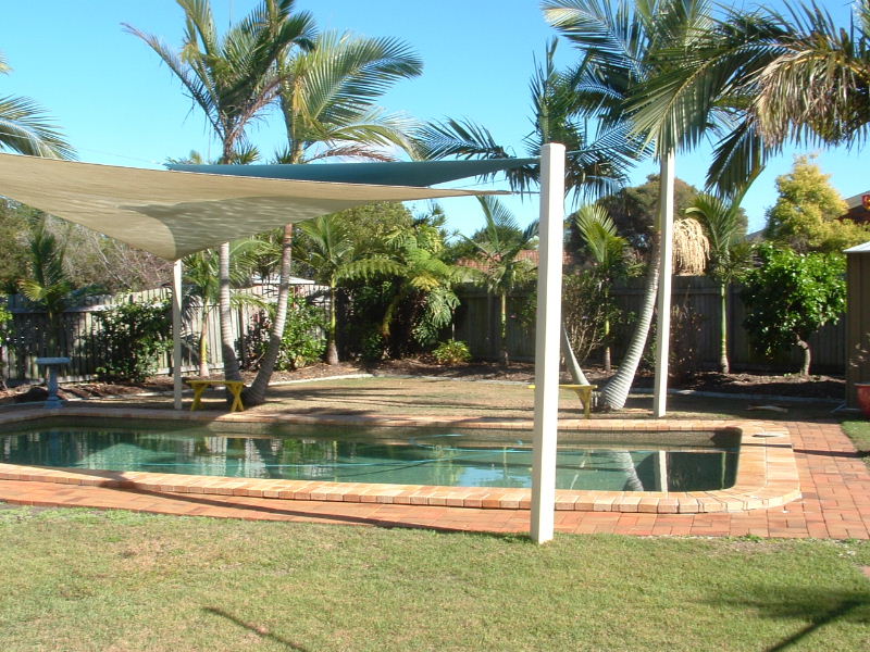 Beautiful Swimming Pool Picture 3