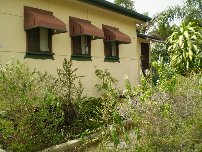 Cottage near RSL Picture 1