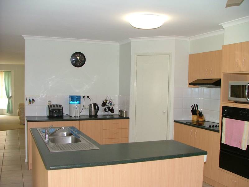 ATT: All Golfing Widows Picture 3