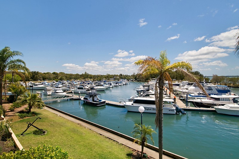 Spinnaker Blue: Picture Perfect Coastal Living Picture 1