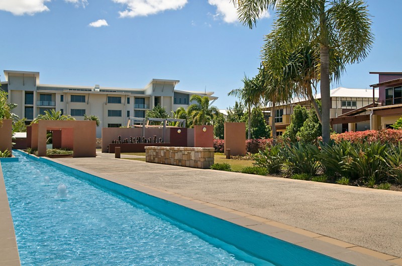 Spinnaker Blue: Prestige New Complex On The Water Picture 3