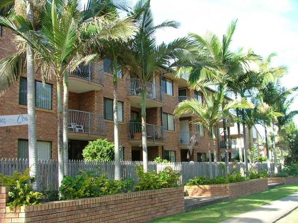 Fully Refurbished Penthouse Picture 1