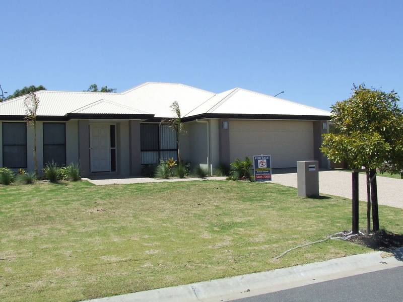 Reduced To Sell - New Home, New Estate Picture 1