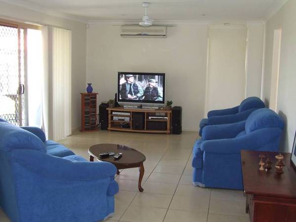 Close To New Shopping Complex Picture 2