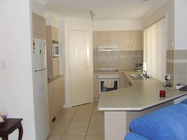 Close To New Shopping Complex Picture 3