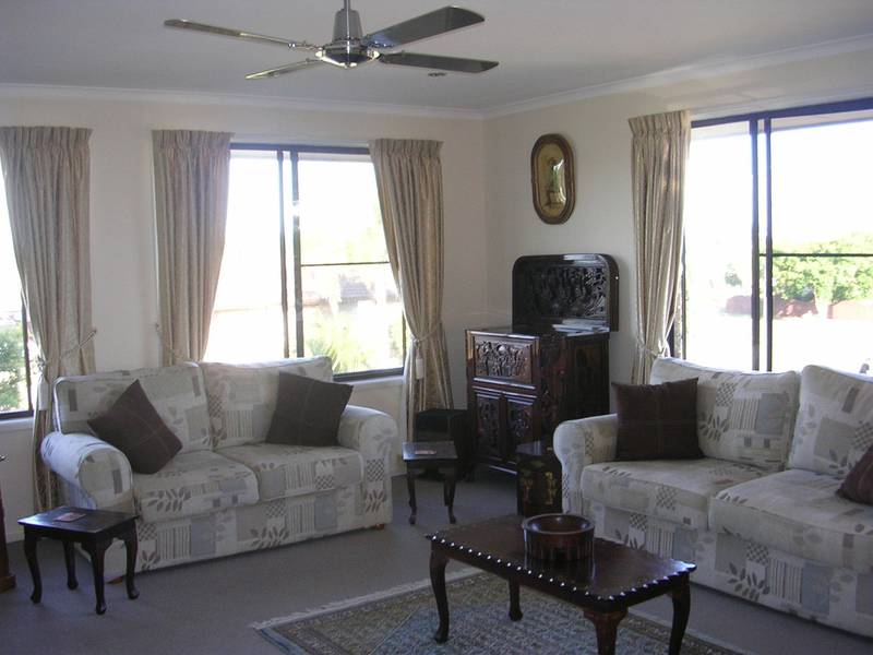 Keen Vendors - Lovely Family Home Picture 3