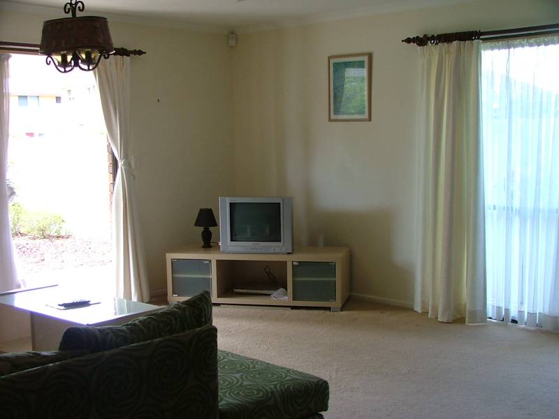 Holiday Home in Bongaree Picture 2