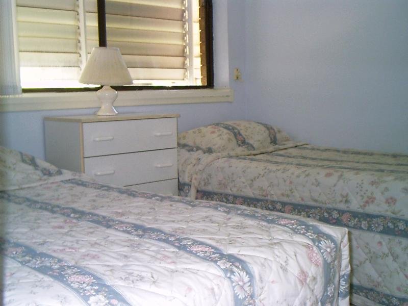 ABSOLUTE WATERFRONT Picture 3