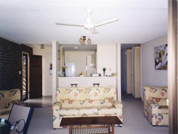 GUMS ANCHORAGE Picture 3