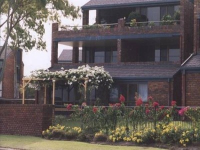 GUMS ANCHORAGE Picture GUMS ANCHORAGE Picture