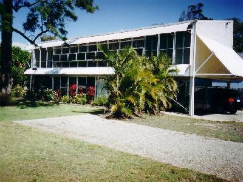 ROOM FOR EVERYONE - NEAR SURF Picture 2