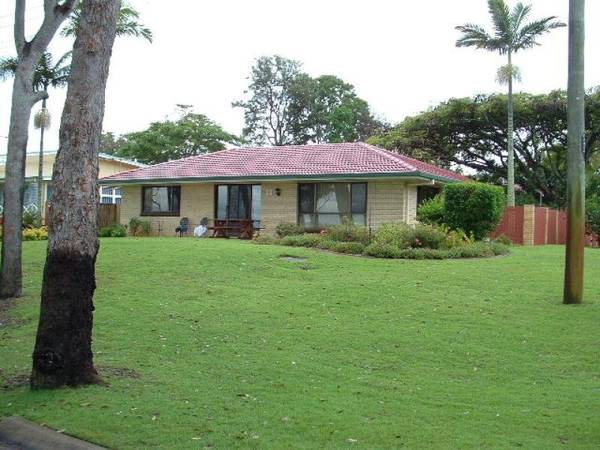 SEASIDE SANCTUARY AT BUCKLEYS HOLE Picture 2