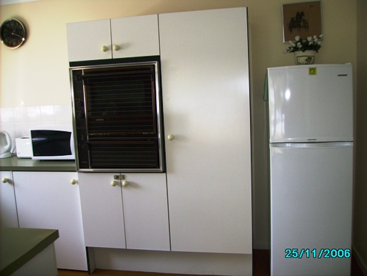 SIT ON YOUR BALCONY AND LOOK OVER PUMICESTONE PASSAGE Picture 3