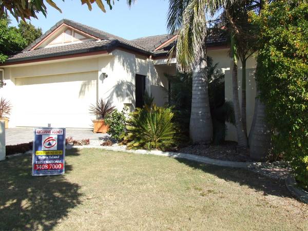 $675,000 - Yes You Have Read Right! Picture 2