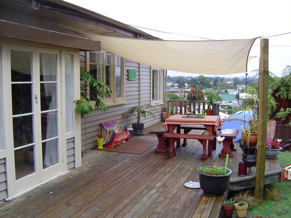 HIGH ON A HILL Picture 1