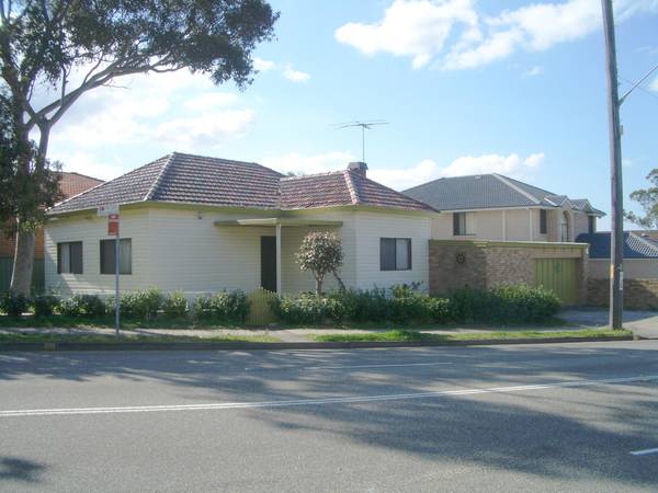 3 Bedrooms - Corner Block Picture 1