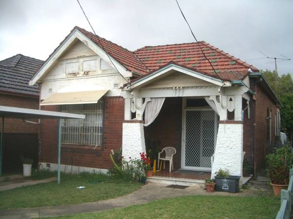 3 Bedroom House Campsie - SORRY I AM GONE !
NOW LEASED OUT ! Picture 1