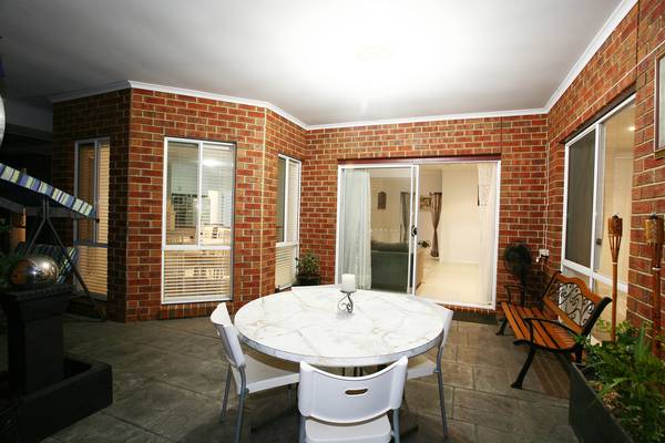 PERFECT FAMILY HOME Picture 1