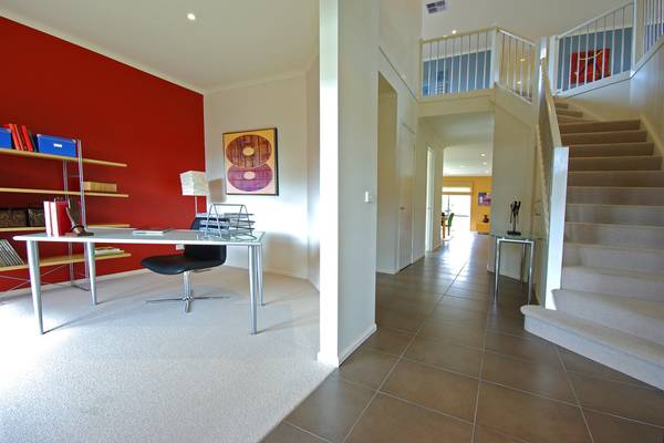 EXECUTIVE LIVING Picture 2