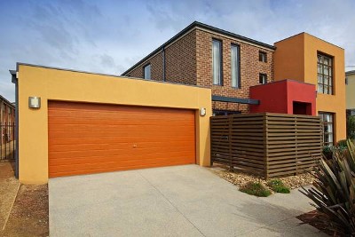 EXECUTIVE LIVING Picture