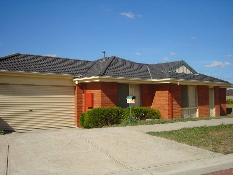 **LEASED awaiting deposit** SURE TO IMPRESS Picture 1