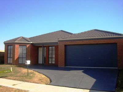 OPEN PLAN LIVING AT ITS BEST Picture