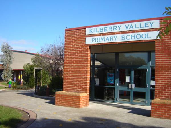 Perfect for Tradesperson & Family Picture