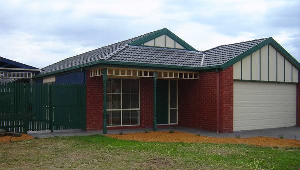 CHARM VALUE AND LOCATION Picture 1