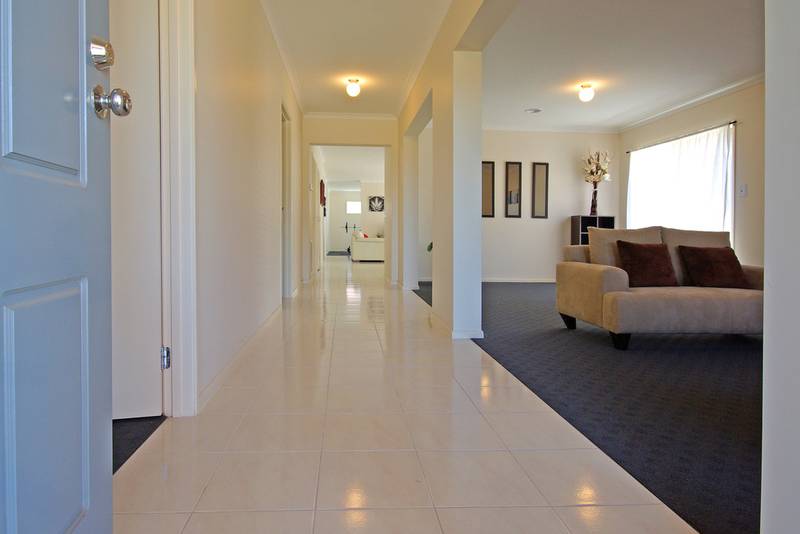 BIG ON LIVING Picture 3