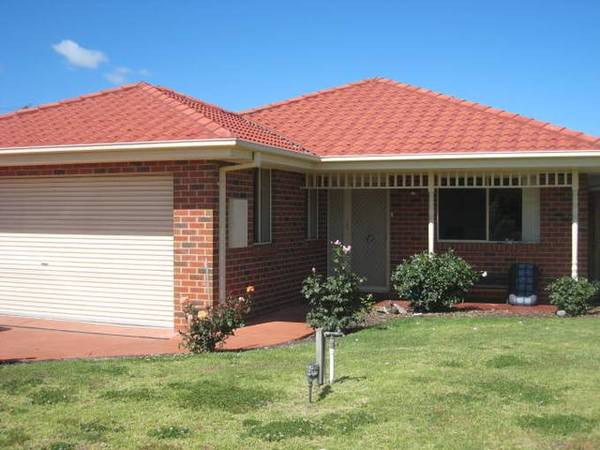 ENTERTAINERS DELIGHT!! Picture 1