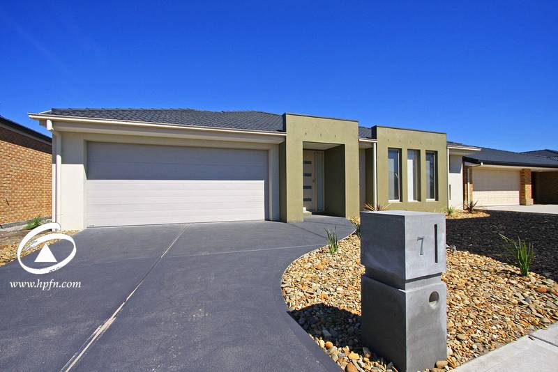 WHAT'S NEW?
I AM, BRAND SPANKING NEW Picture 3