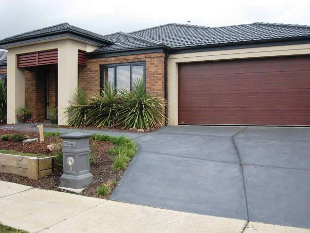 SIMPLY STUNNING **LEASED AWAITING DEPOSIT** Picture 1