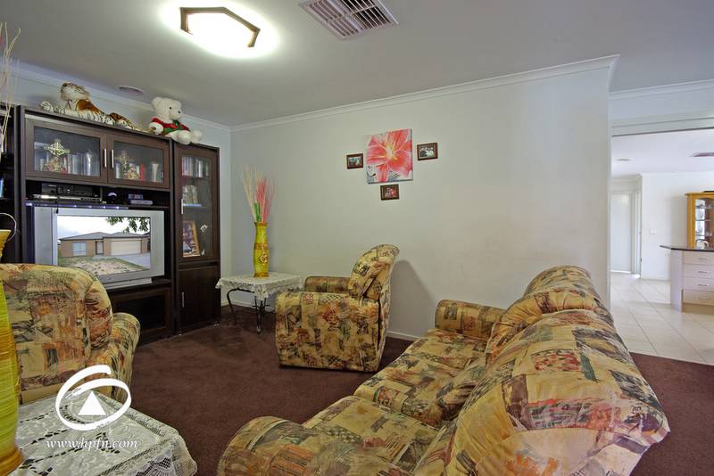 VENDOR SAYS SELL !!! Picture 3