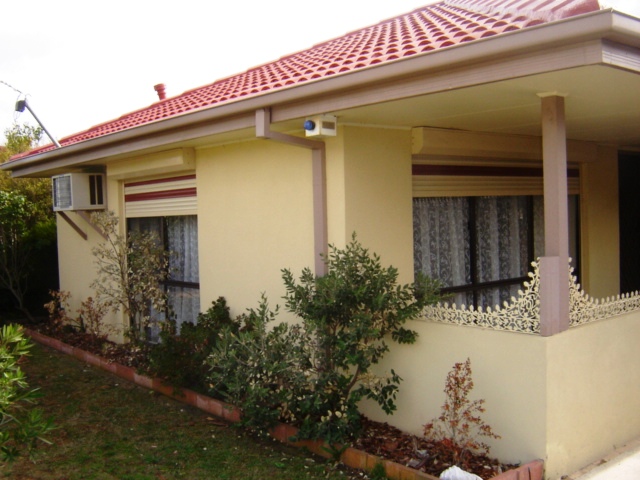 CLOSE TO ALL AMENITIES Picture 2