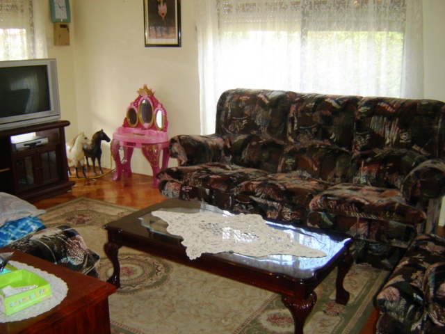 CLOSE TO ALL AMENITIES Picture 3