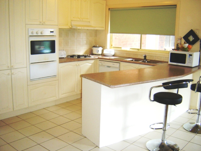 Spacious Family Home Picture 3