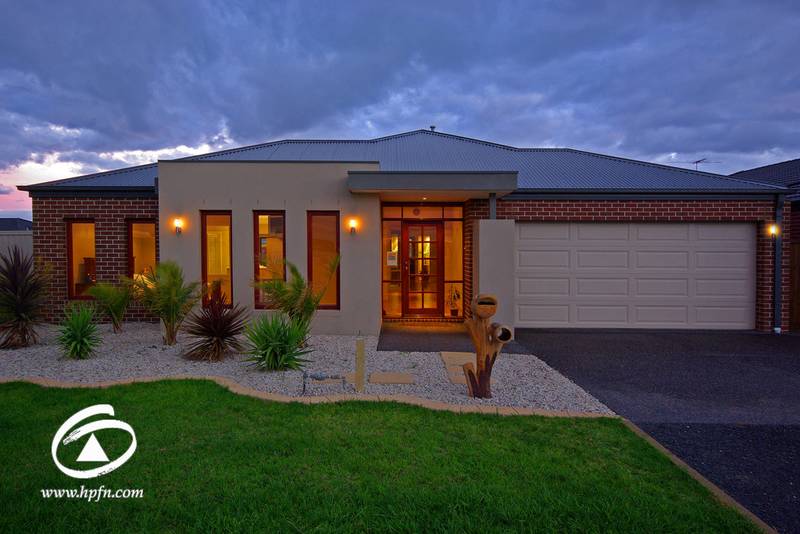 PALACIAL LIVING Picture 1