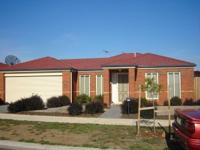 **LEASED awaiting deposit** MODERN DELIGHT Picture **LEASED awaiting deposit** MODERN DELIGHT Picture