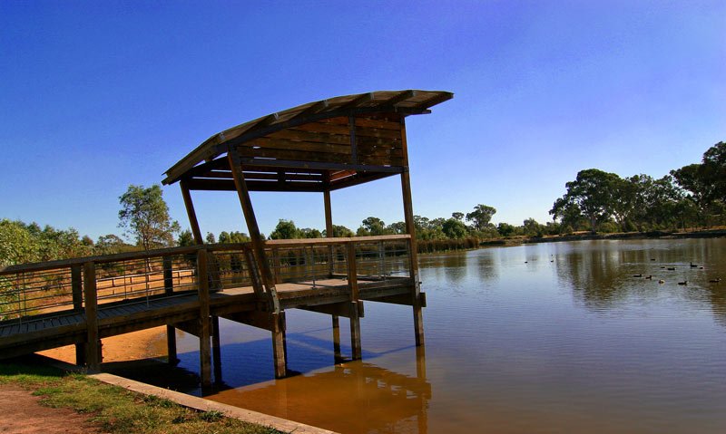 LAND AVAILABLE IN LYNBROOK Picture 2